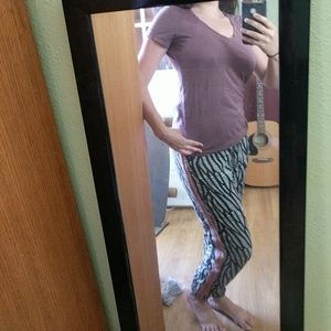 Everlane V-neck Tee SIZE XS